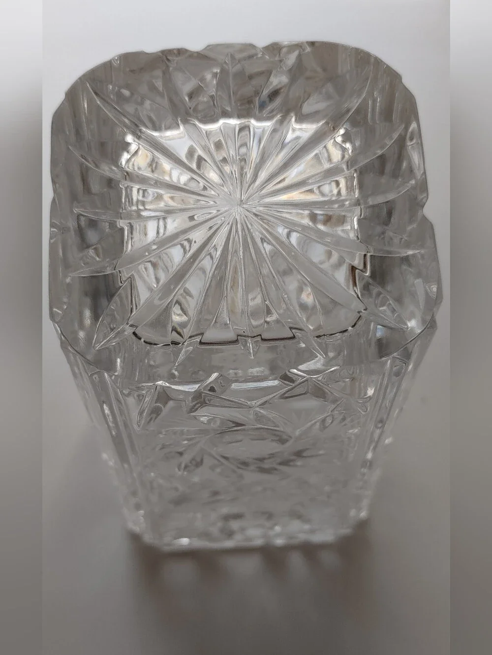 Violetta Handcut Crystal Vase